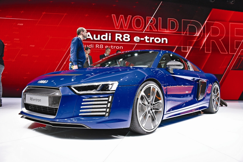 Audi R8 e-tron web