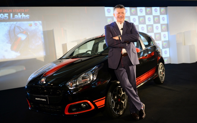 Kevin Flynn, President & MD, FCA India with Abarth Punto (800x502)