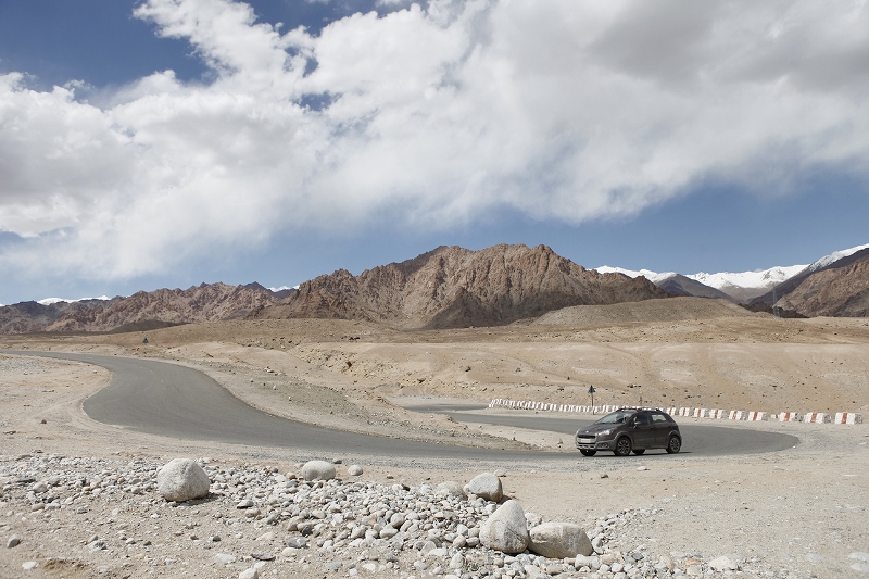 Life on High_FIAT Avventura on 10 Himalayan Passes_Feature (20)