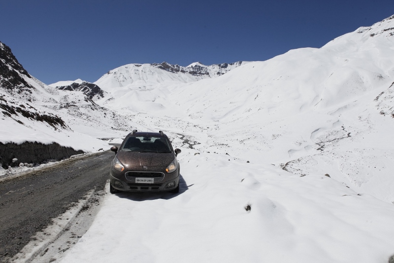 Life on High_FIAT Avventura on 10 Himalayan Passes_Feature (8)