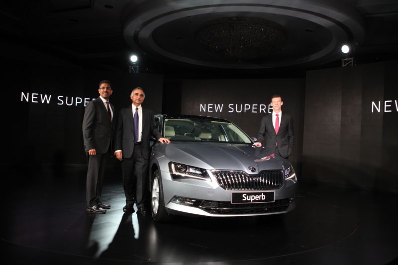 2016 Skoda Superb launched web 2