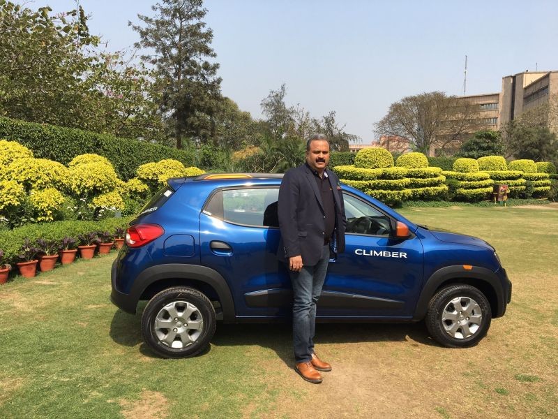 Picture 1- Mr. Sumit Sawhney, Country CEO and Managing Director, Renault India Operations with the Kwid CLIMBER Web