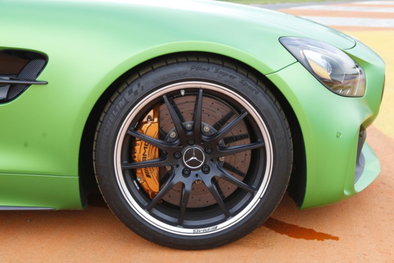 Mercedes-AMG GT R brake web