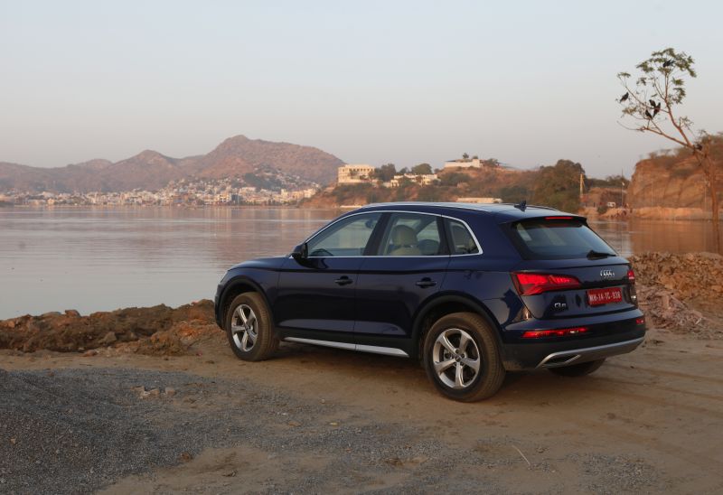 Audi Q5 2.0 TDI Road test review in India
