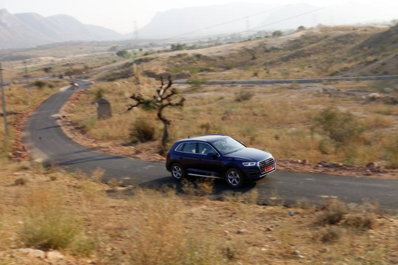 Audi Q5 2.0 TDI Road test review in India 