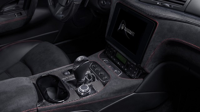 Maserati GranTurismo interior