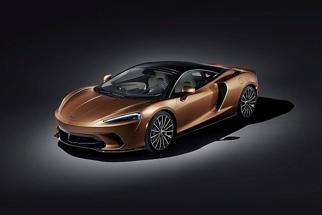New McLaren GT pic front WEB