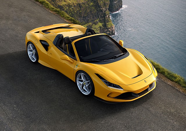Ferrari F8 Spider_01 WEB