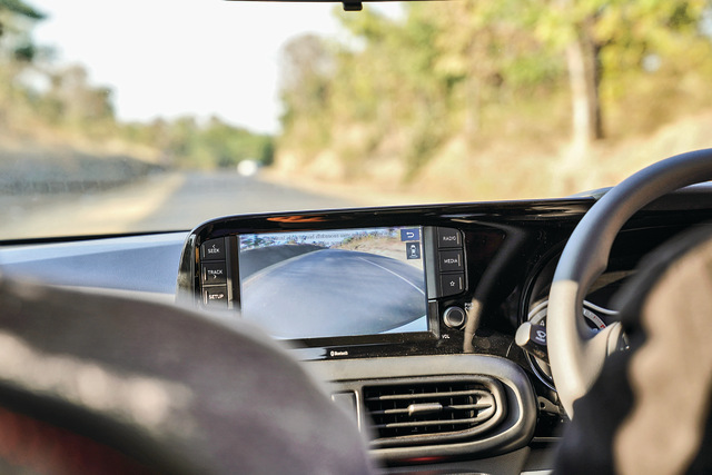 Hyundai Aura rear view monitoring system