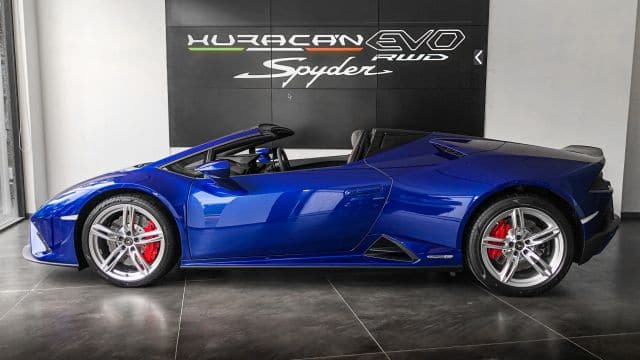 Lamborghini Huracan EVO RWD Spyder- Side WEB
