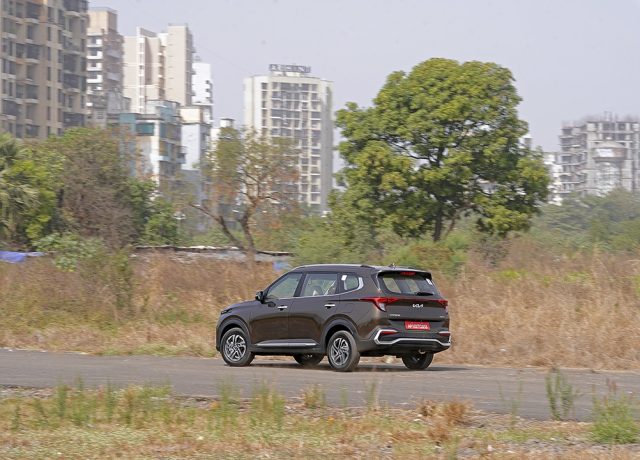 Kia Carens Car India Review specs Launch Price