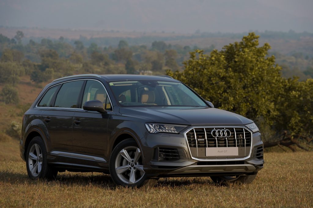 Facelift version of 5-seater SUV Audi Q5 is here, priced at Rs