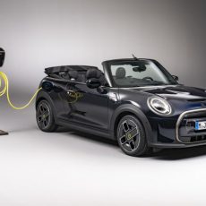 The All Electric Mini Cooper SE Convertible Arrives