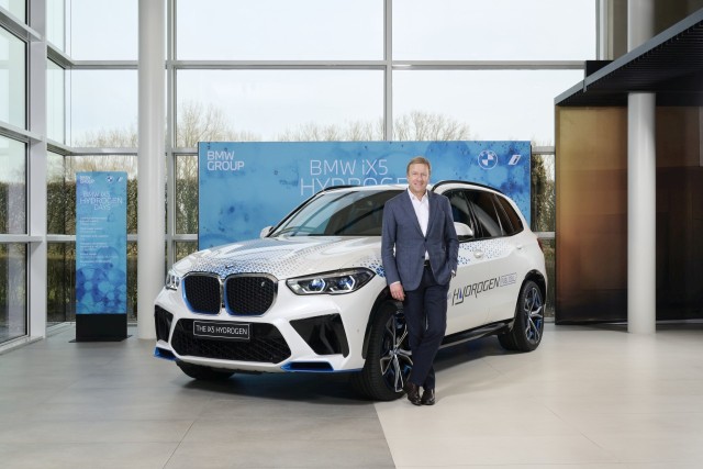 BMW iX5 Hydrogen Oliver Zipse