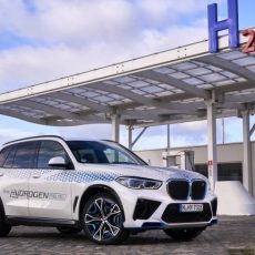 BMW iX5 Hydrogen – Get on the Gas