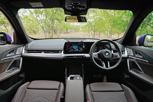 BMW X1 sDrive18d interior