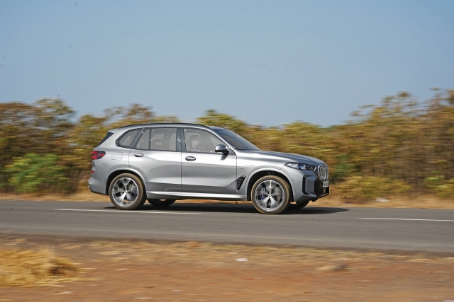 BMW X5 side