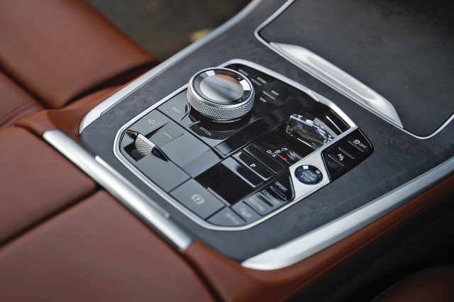 BMW X5 console