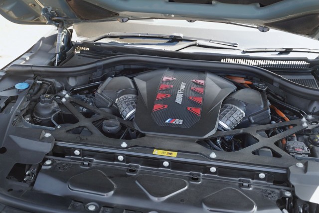 BMW XM review V8 engine