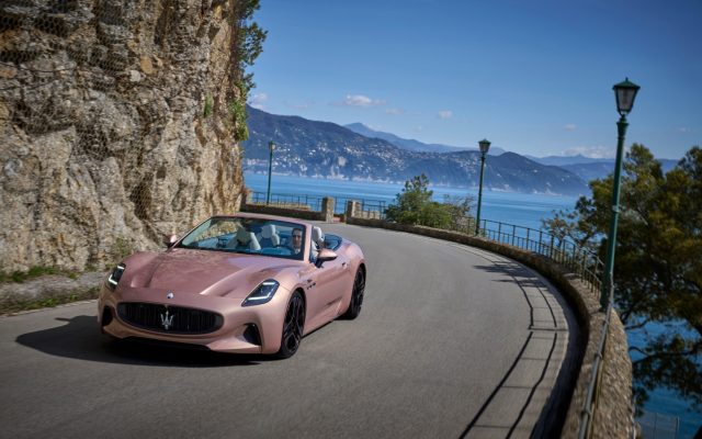 Maserati GranCabrio Folgore Brings Topless Style to the Trident EV Line-up