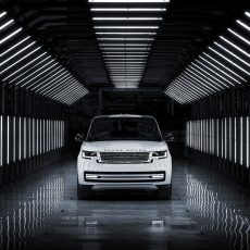 Range Rover and Range Rover Sport Get a Major Price Cut With a Catch