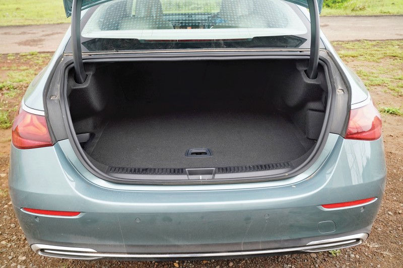 Mercedes-Benz E 220 d L boot