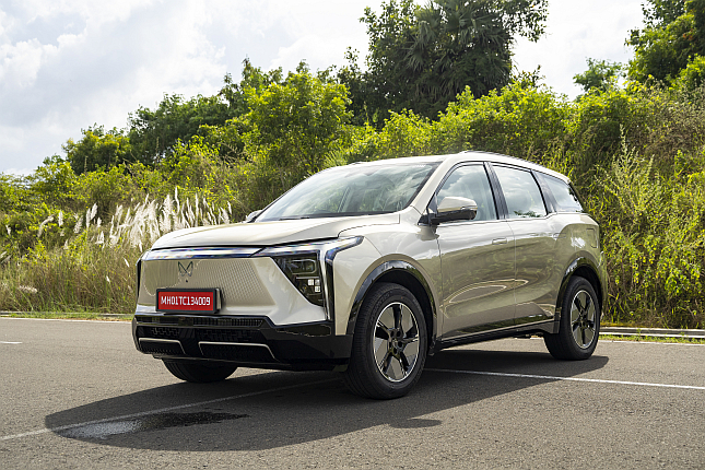 Mahindra XEV 9 S main.web