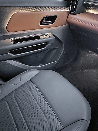 Citroen Basalt X ambient lighting.web