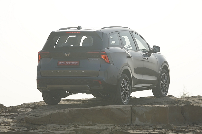 Mahindra XUV 7XO climb off road rear.web