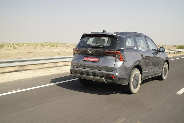 Mahindra XUV 7XO rear tracking