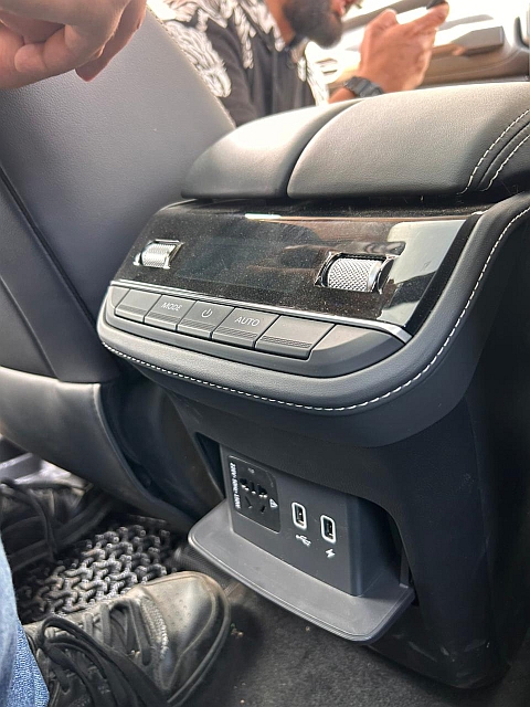 Majestor charging plugs.web