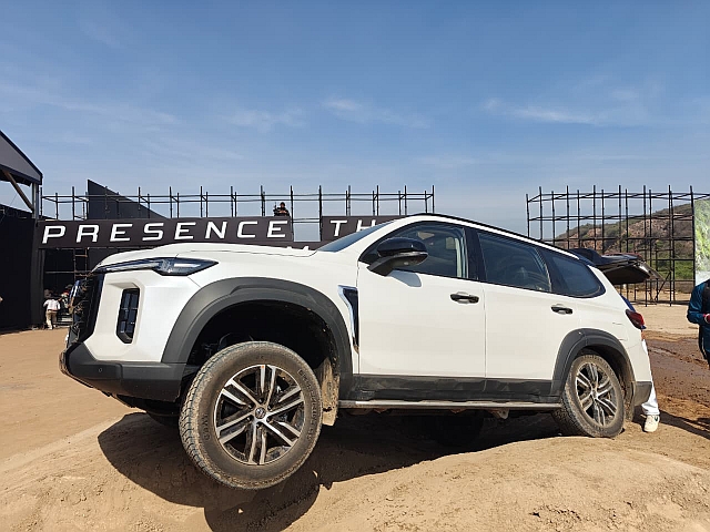 Majestor profile.web