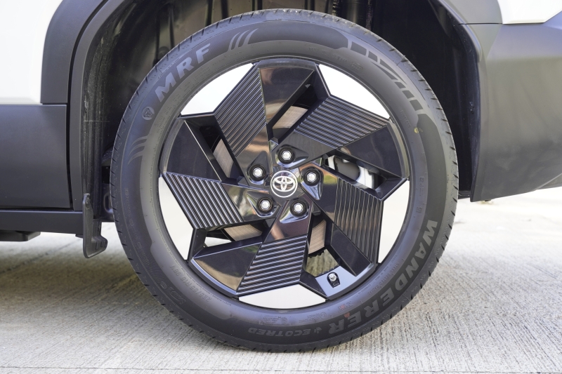 Toyota Urban Cruiser Ebella