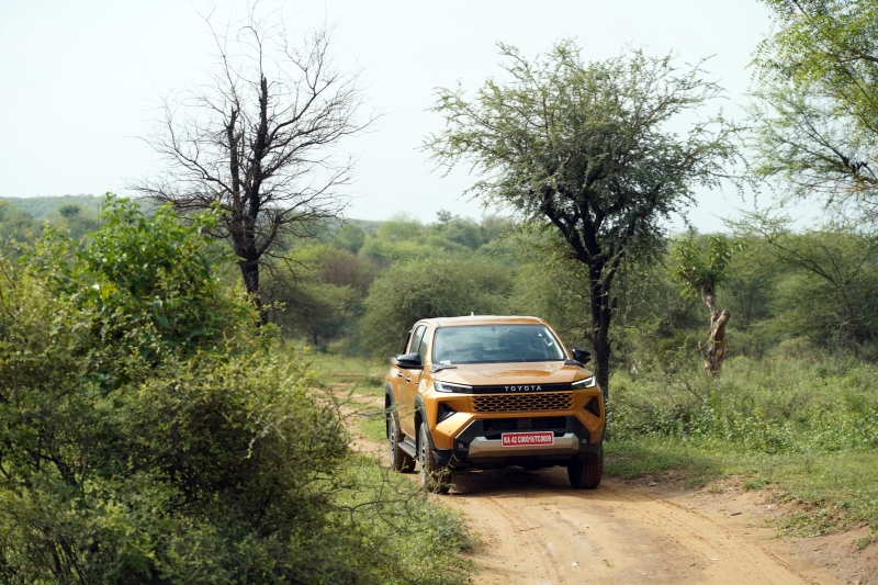 Toyota Hilux 4x4 AT trail