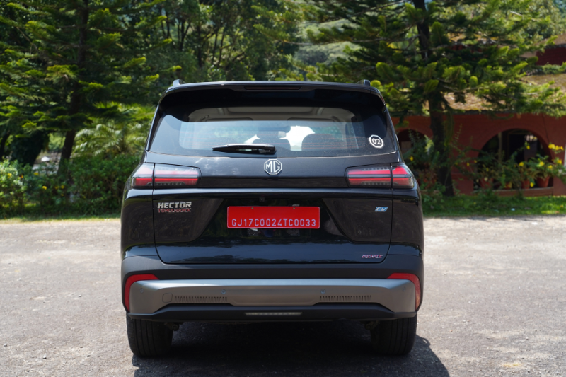 MG Hector Tomahawk EV