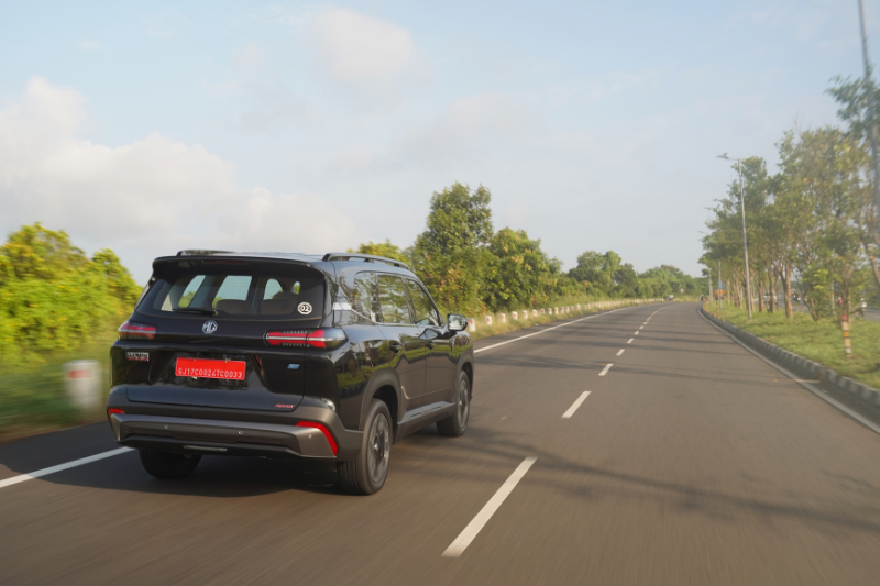 MG Hector Tomahawk EV