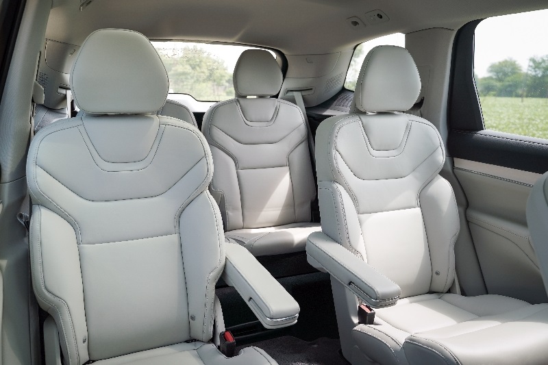 Volvo EX90 seats